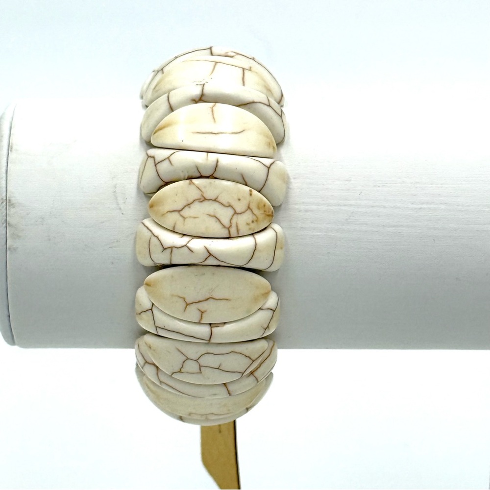 NWT C & C White Turquoise Stretch Bracelet
